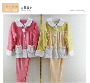 秋冬女家居服秋鹿剪绒拼接针织棉夹丝布拼色减龄甜美小翻领CE2803