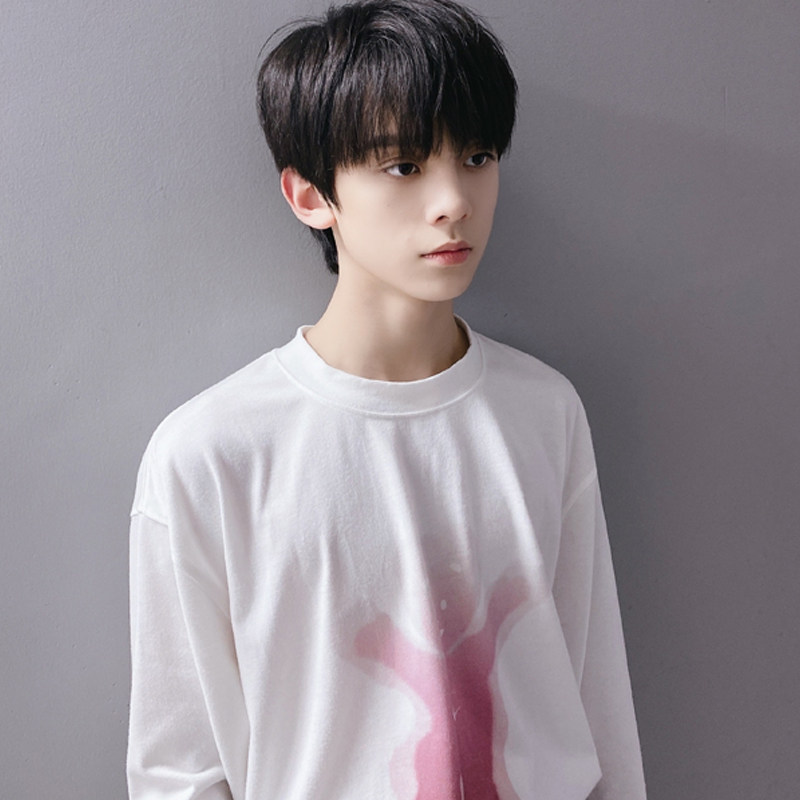 tf家族三代左航同款渐变跳舞粉色小熊圆领卫衣男女春秋薄款外套头