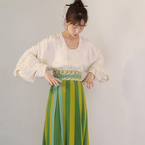 谜阿凰苏堤春晓唐制坦领垂领u形领间色破裙宽松成人女汉服上衣