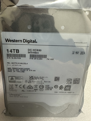 14T机械硬盘西数SATA企业级HC530