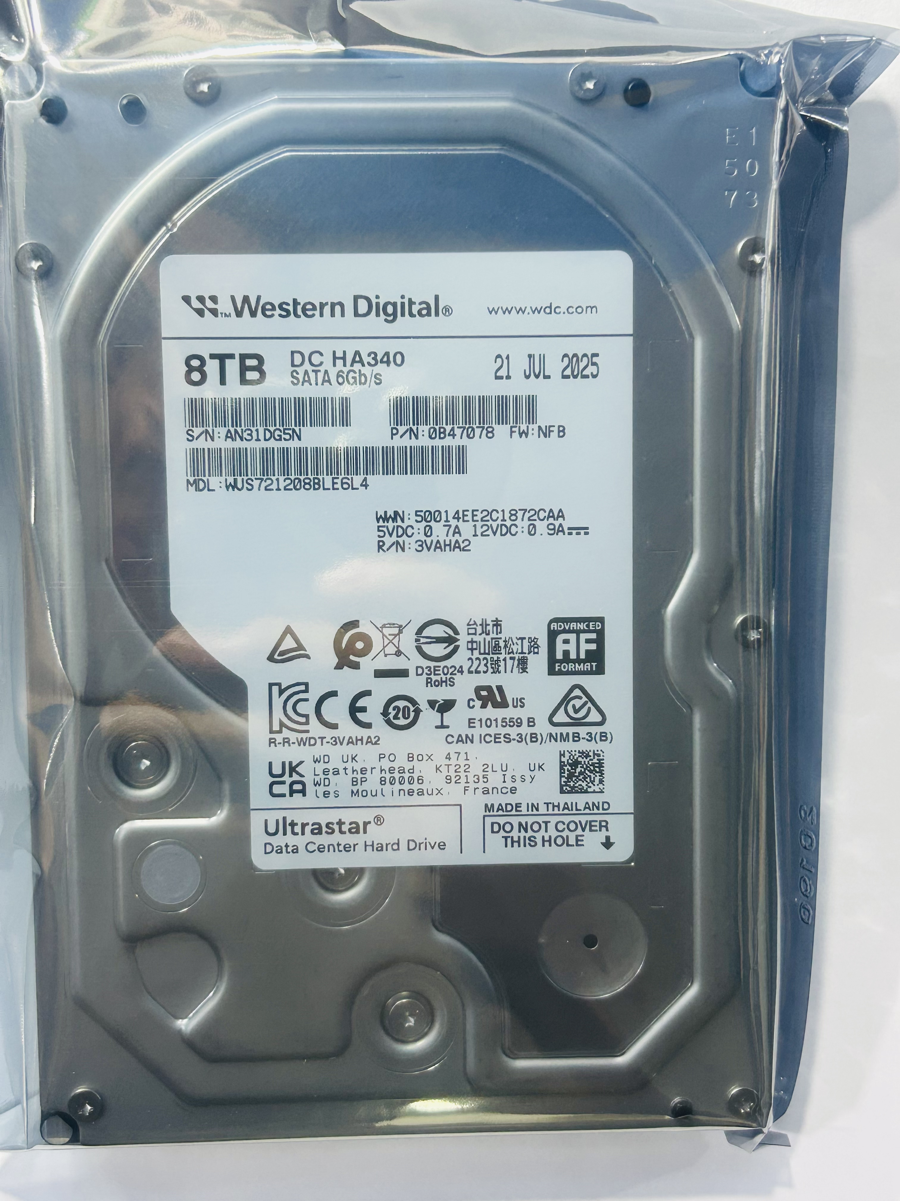 西数8T企业硬盘WUS721208BLE6L4图片