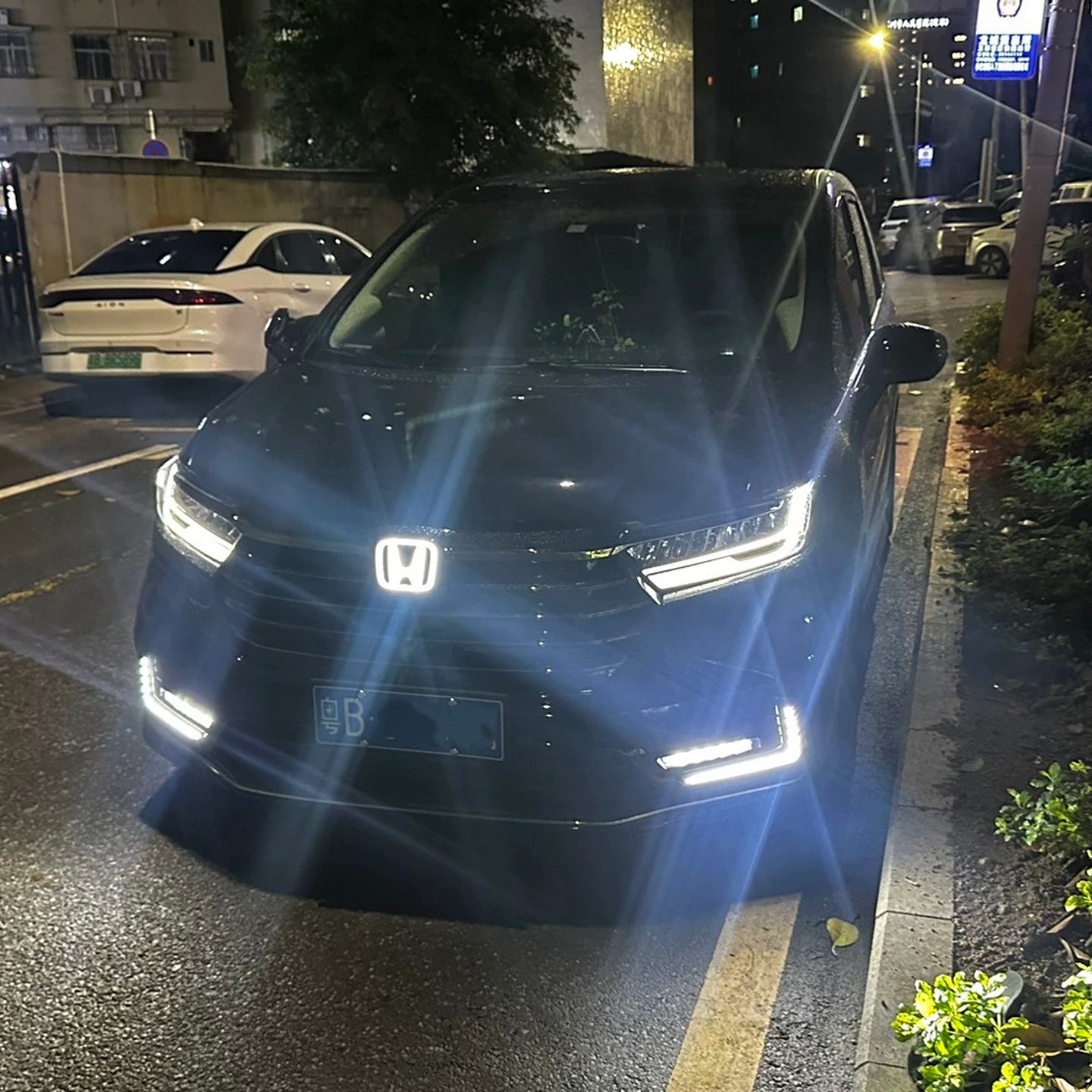 适用于24/25款奥德赛发光车标LED中网灯车尾标亮灯改装黑武士风格