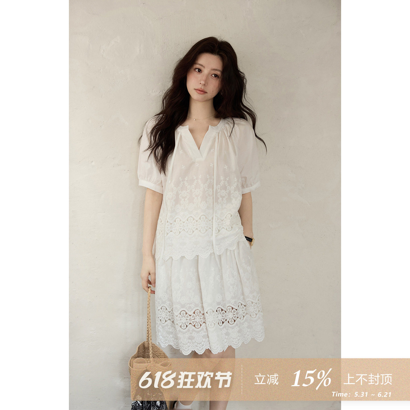 夕蒙2026新款夏季韩系设计感上衣小众重工刺绣白色镂空短袖衬衫女