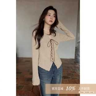 慵懒chic上衣气质设计感洋气修身 韩式 v领绑带t恤 秋季 夕蒙2025新款