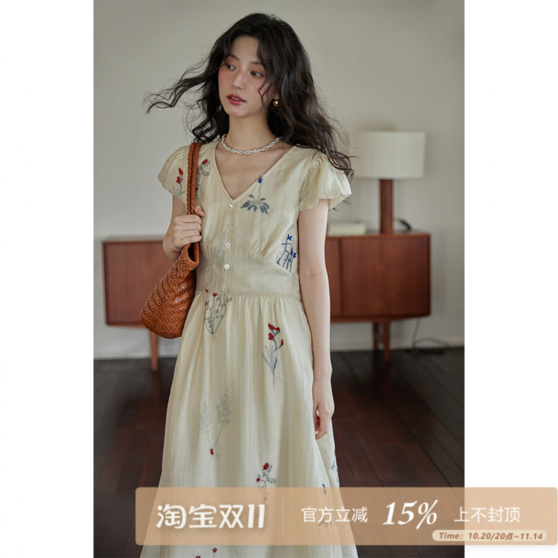 95折/夕蒙2025夏法式茶歇轻熟风设计感小众收腰森系碎花连衣裙女