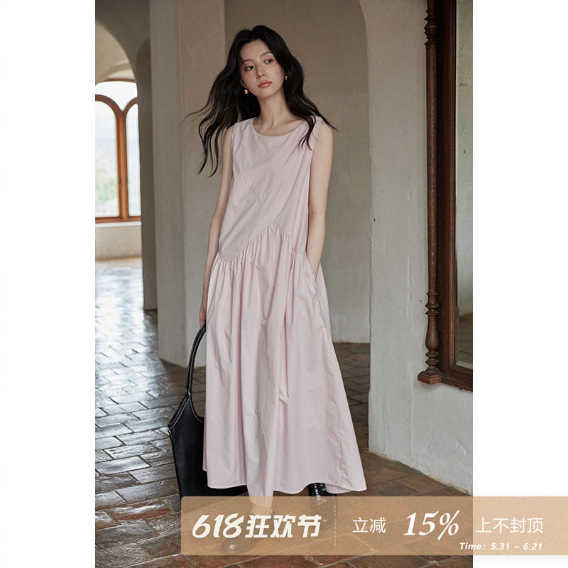 夕蒙2026新款夏小个子法式气质减龄粉色度假风无袖背心连衣裙女