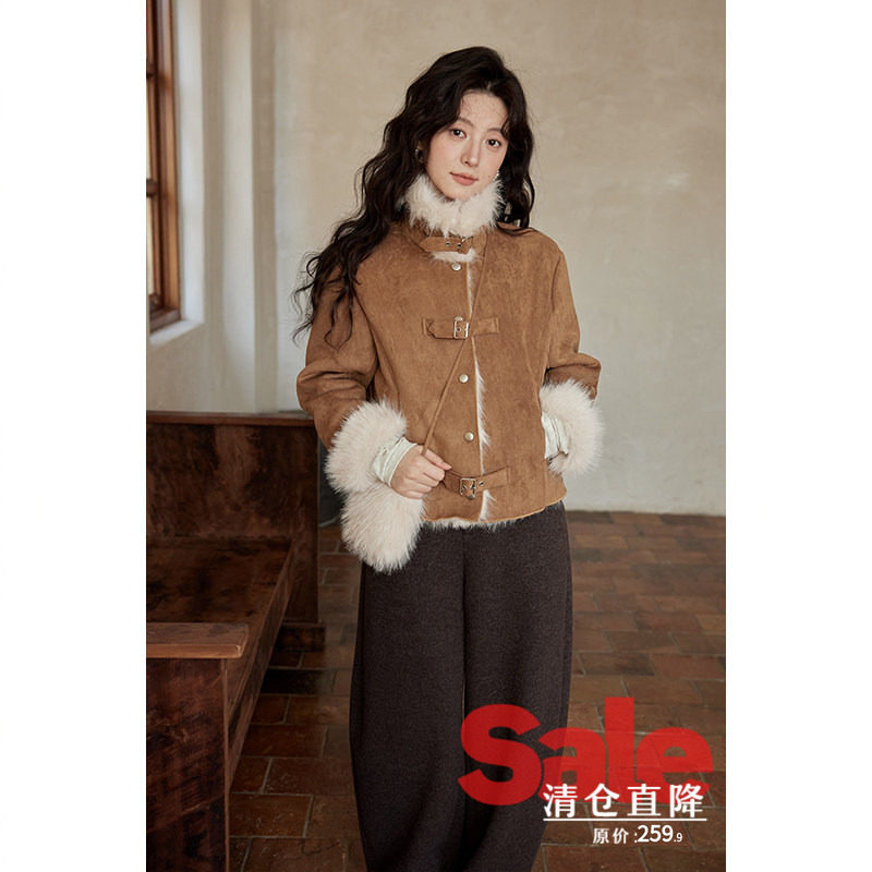 【清仓秒杀】冬季巨好看小个子独特漂亮皮毛一体浅咖立领厚外套女
