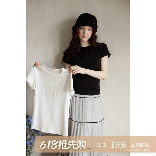 夕蒙2026新款夏季韩系漂亮好看小上衣修身显瘦黑色绣花短袖T恤女