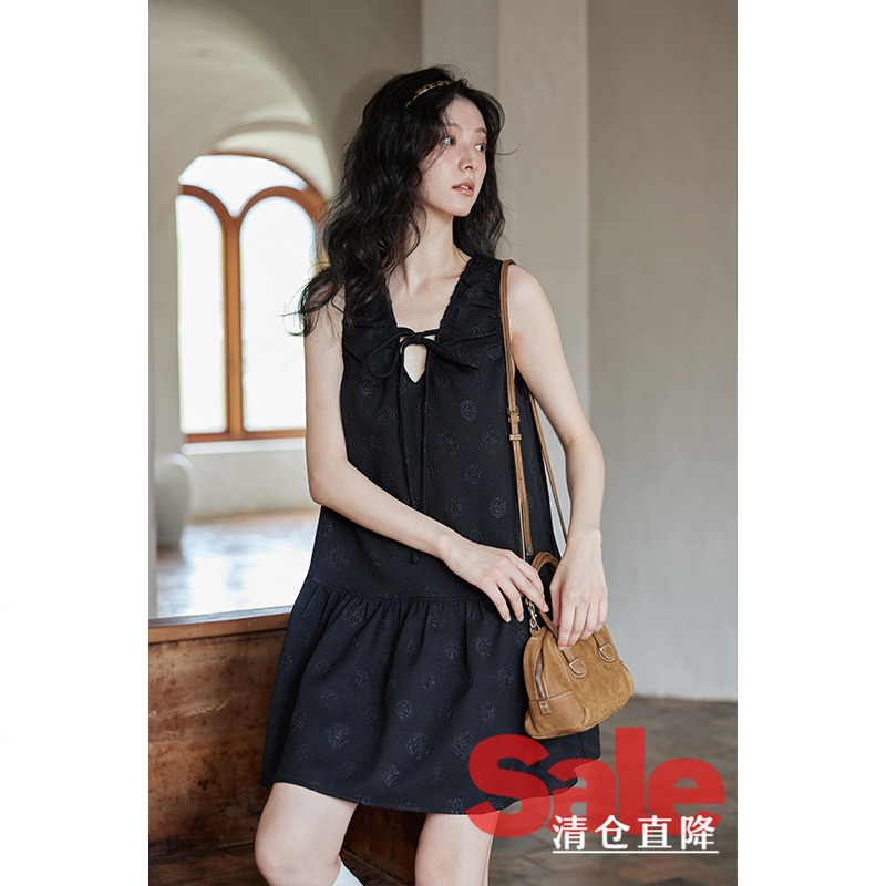 【清仓秒杀】夏季无袖黑色设计感小众法式小个子v领背心连衣裙女