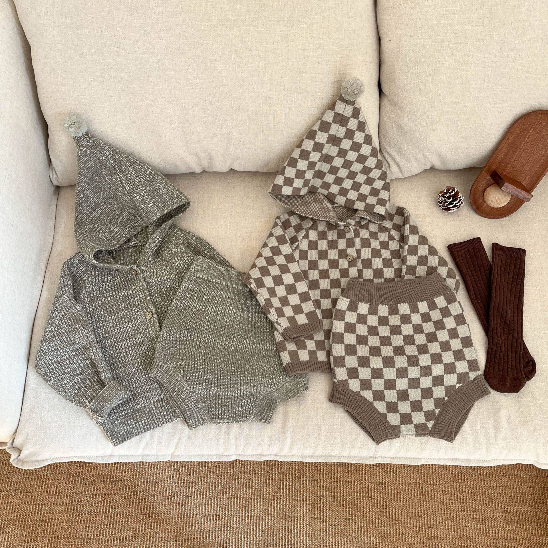 韩版春装儿童毛衣套装男女宝宝休闲连帽针织开衫外套毛线包屁短裤