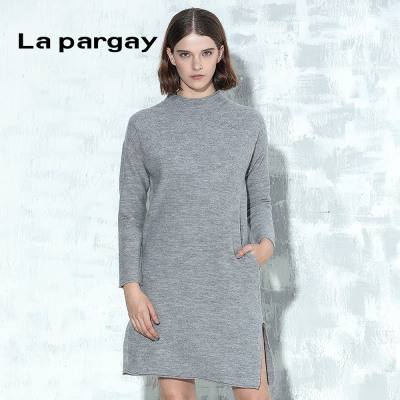 简约肌理感连衣裙品牌特卖