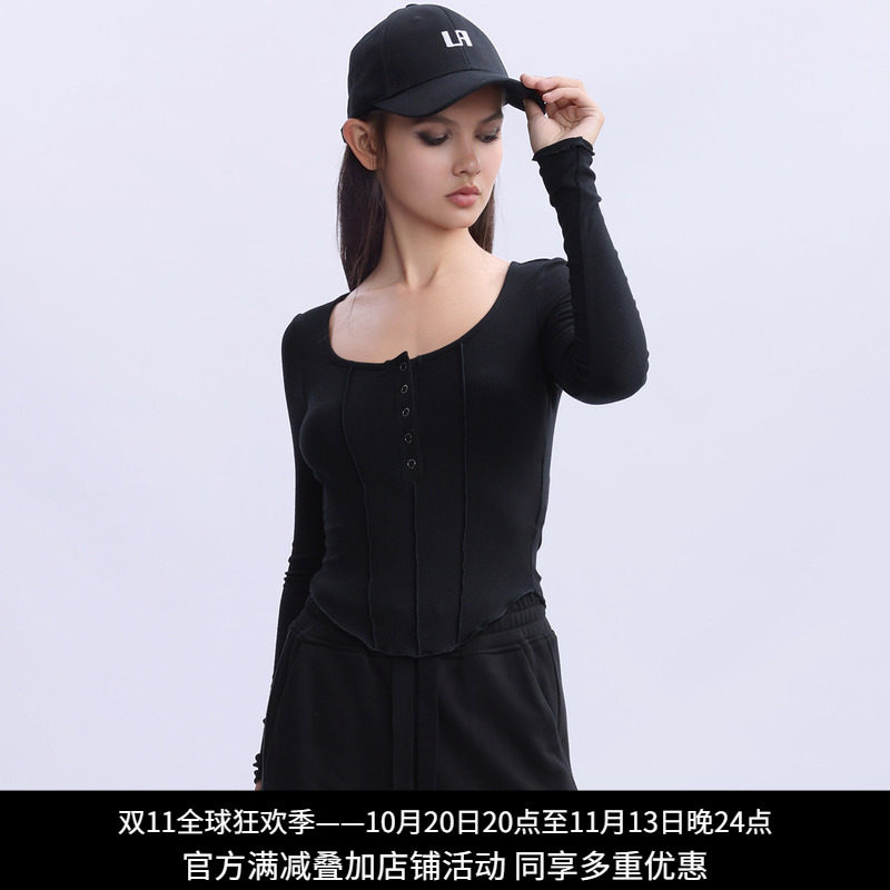 纳帕佳黑色方领显瘦长袖T恤女