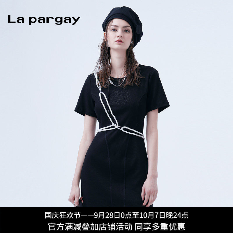 lapargay街头领券满减连衣裙