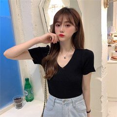 Real price Korean V-neck knitted T-shirt slim and versatile