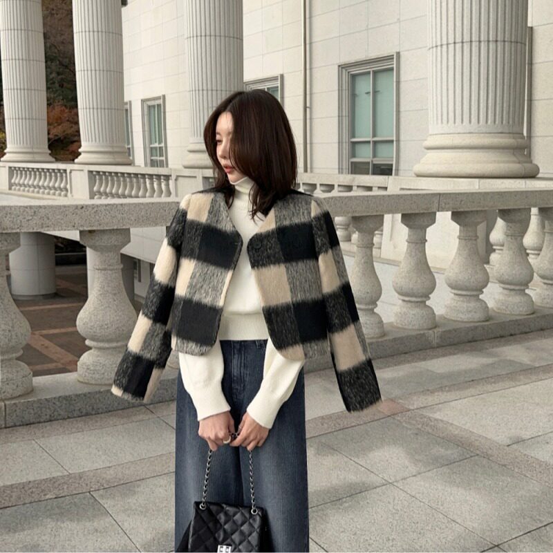 2025冬季韩国chic法式v领一粒扣夹棉里格纹呢子百搭格子短款外套