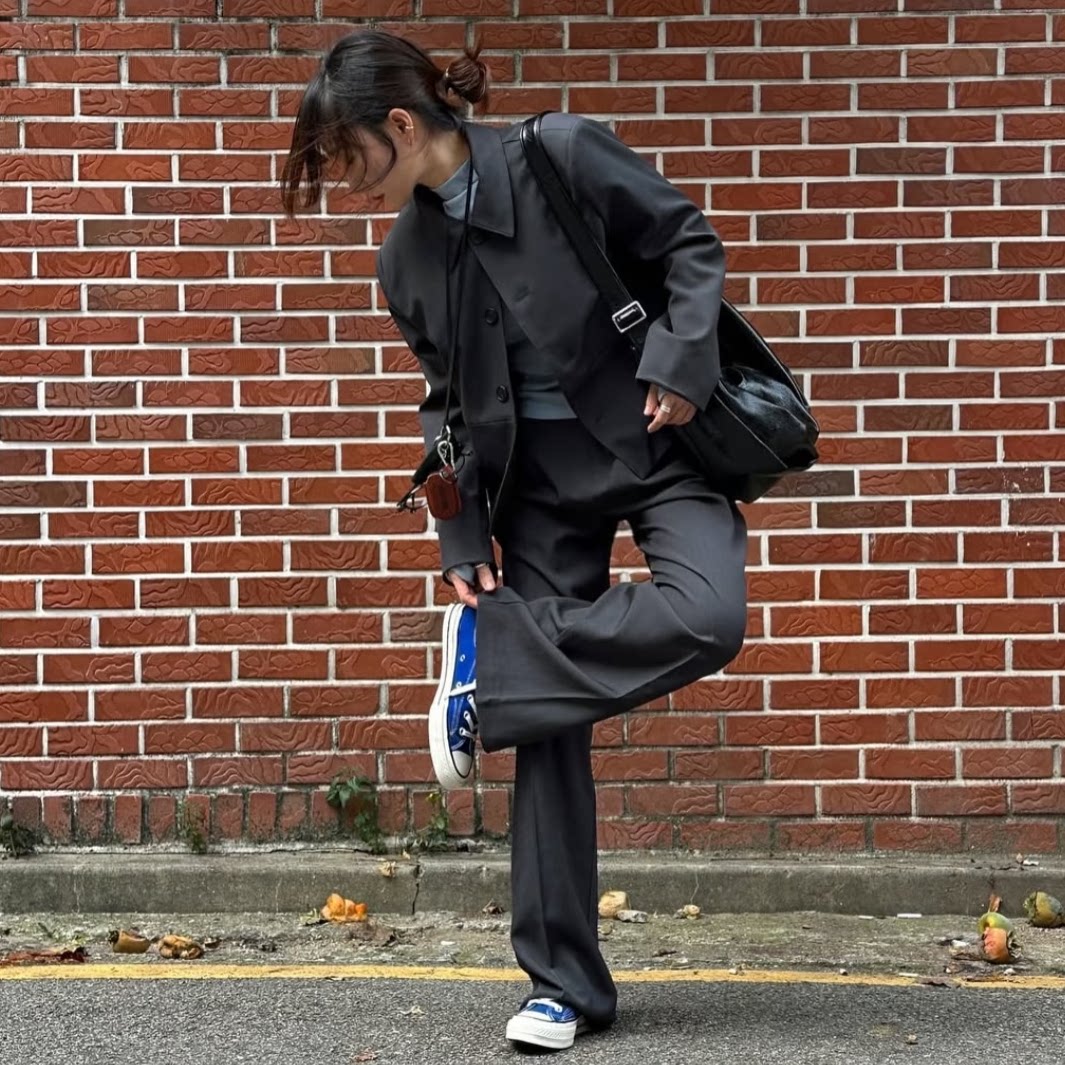 春秋韩系极简风中性风翻领长袖短款外套休闲百搭西裤女装套装