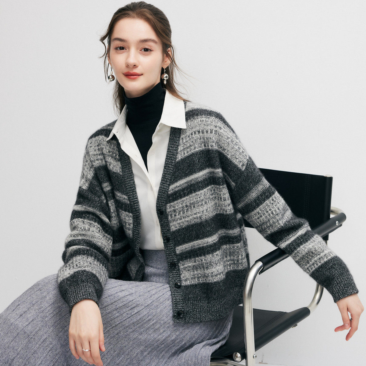 PALUOPO/帕罗山羊绒V领女开衫ET255075R