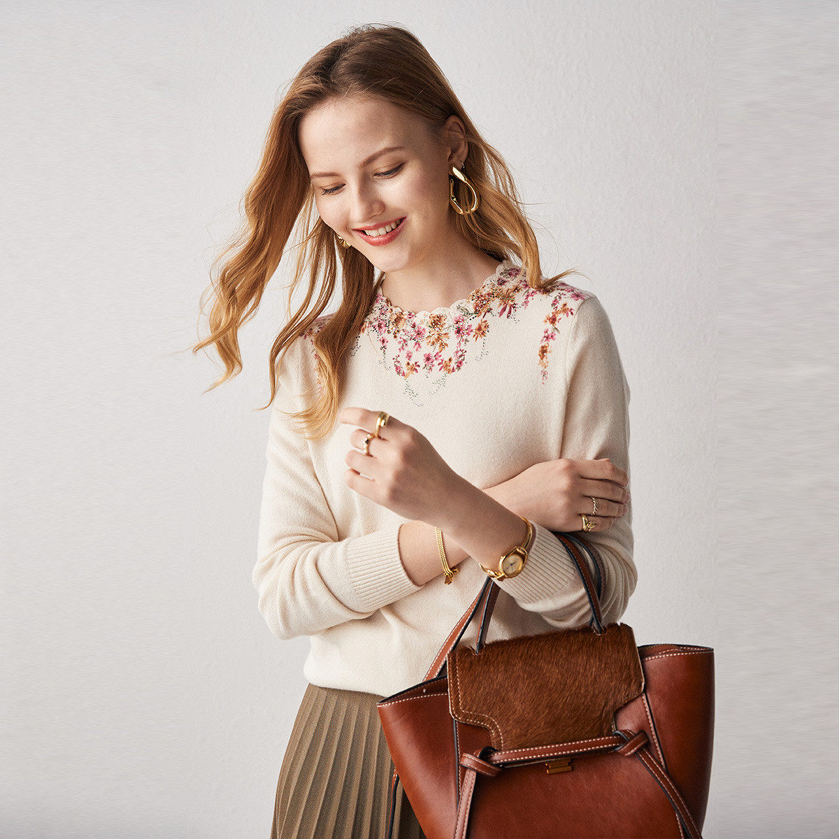 PALUOPO/帕罗山羊绒印花圆领女衫ET20611R-C