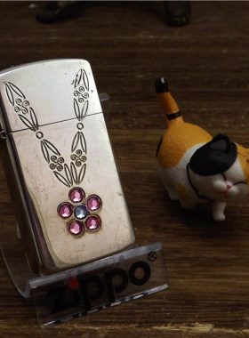 99年好品水晶贴章镀银蚀刻项链窄机二手Zippo
