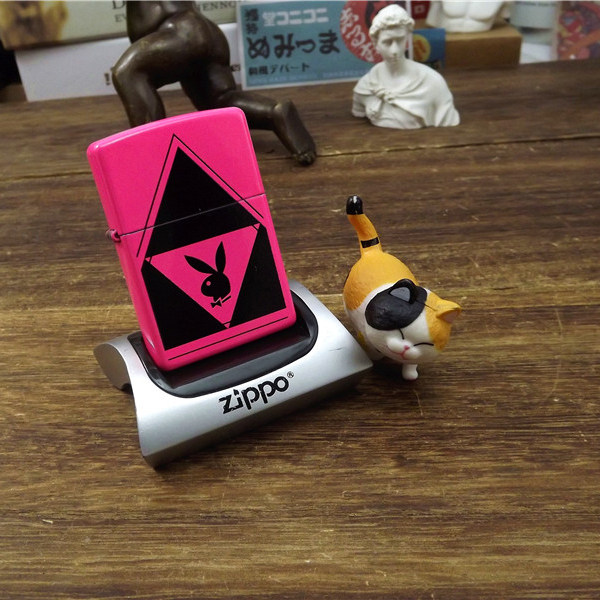 二手Zippo16年好品粉红花花公子正品美国防风打火机原装进口