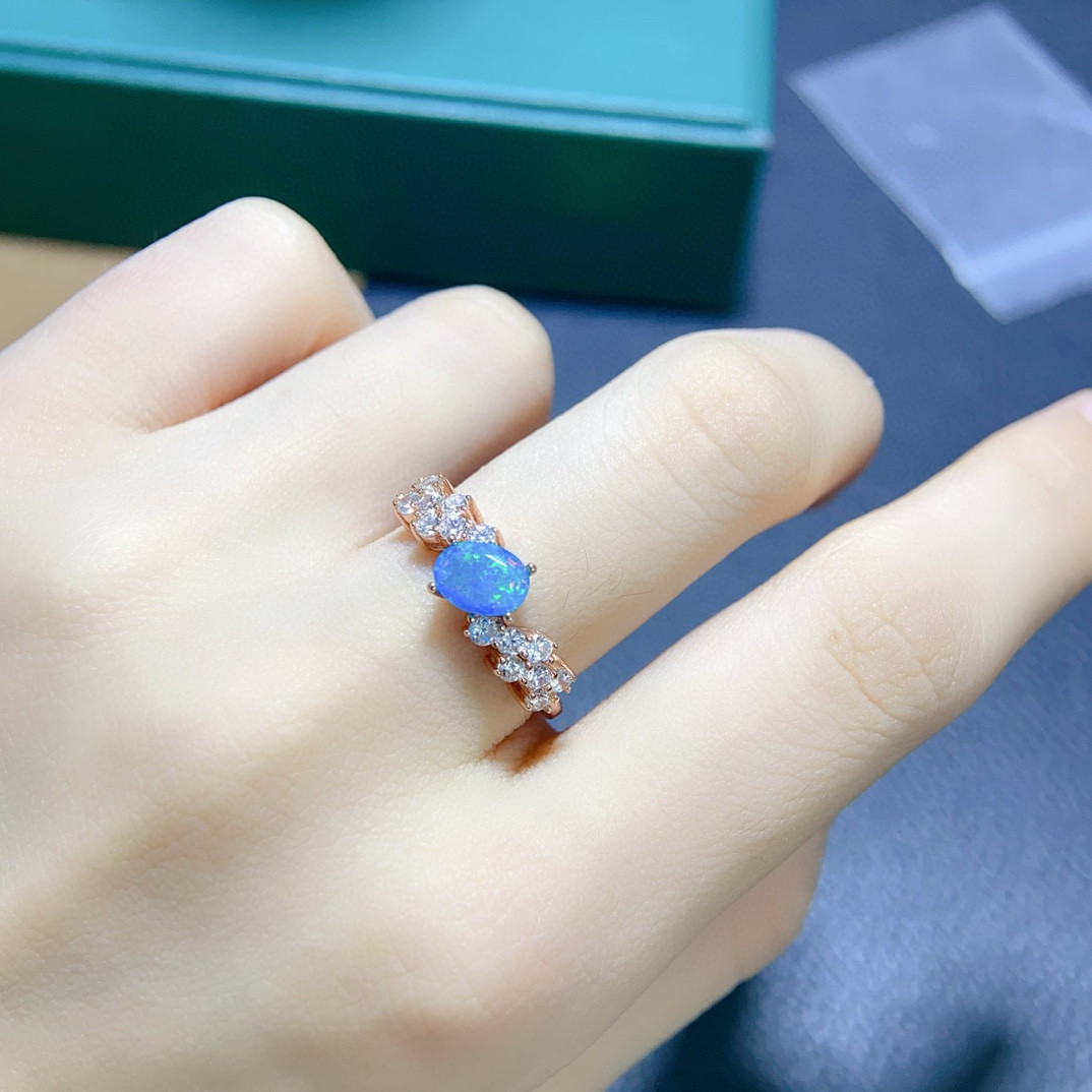 纯银镶嵌天然蓝欧泊戒指横镶简约精致轻奢活口新款百搭秀气