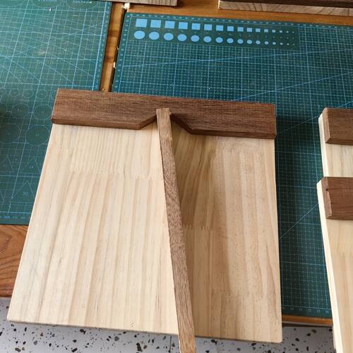 木工DIY手作雕刻垫板靠山海浪板桌面辅具防割手保护桌面保护底板