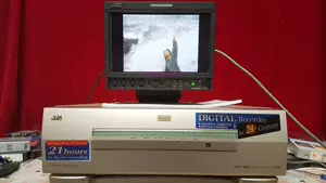 JVC Jiewei DVHS Digital Video Recorder HM-DR10000EU Старая коробка Tape Tape Video Recorder