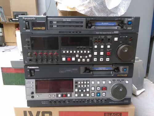 Panasonic/松下广播级录像机AJ-D950M DVCPRO 50兆放像机AJ-D930