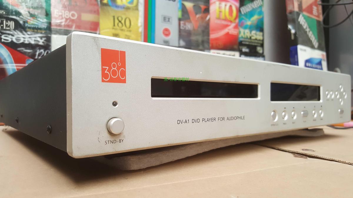 功能正常。成色85新带S端子 色差分量 XLR/BNC,光纤、同轴 音频效果可与专业CD机器相比