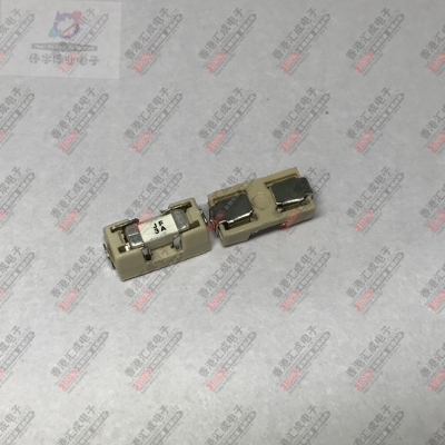 0154003.DRT 1808带座 LFT3A电路保护保险 3A贴片熔断延时保险丝