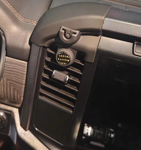 适用于福特22款猛禽/F150卡扣式底座出风口重力汽车导航通用支架