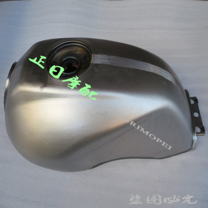 摩托车配件：CB400油箱 92-93-94-95-96-97-98年 油箱 全新注塑件