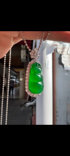 高冰种翡翠阳绿满绿福豆四季豆吊坠 18k金镶嵌