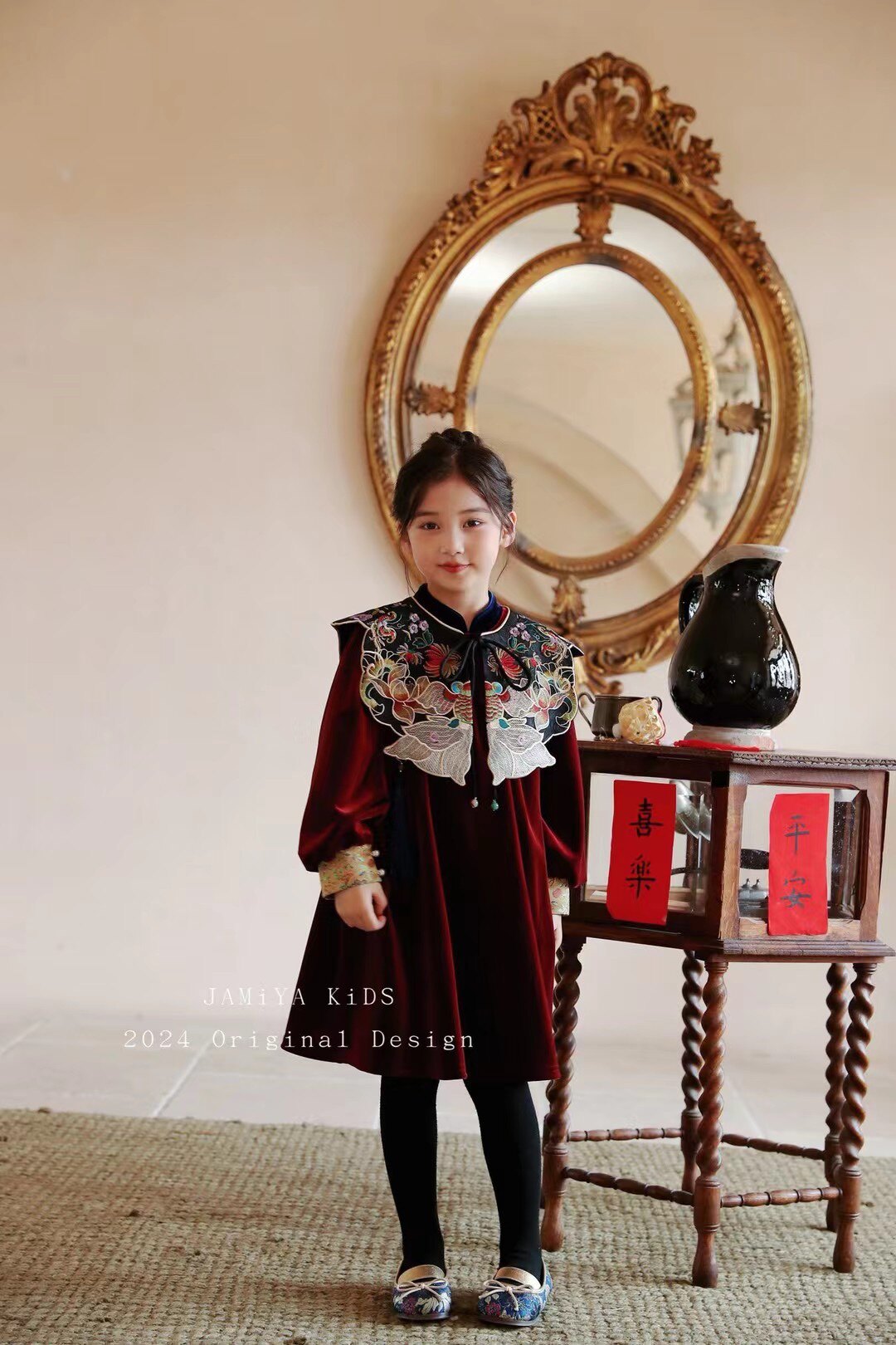 女童旗袍裙2025冬季儿童洋气云肩款公主裙过年拜年服宝宝丝绒裙子