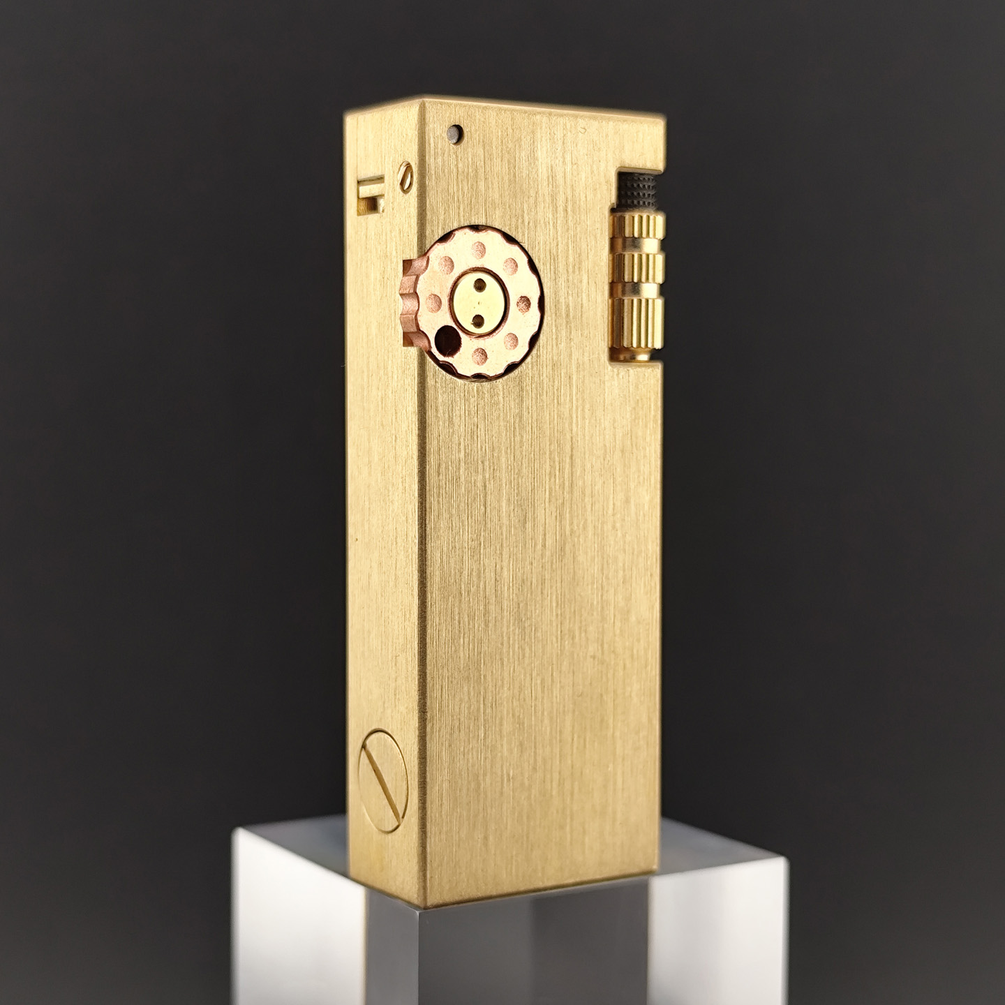 CNC双仓煤油打火机鱼肠侧滑防风