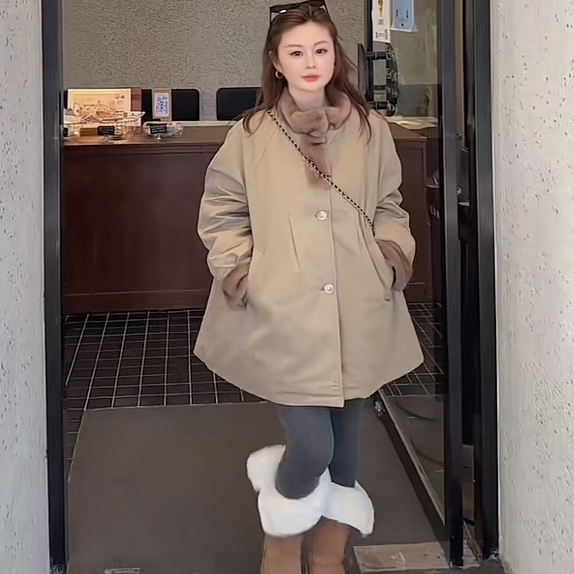 2025新款韩系立领毛绒拼接羽绒服