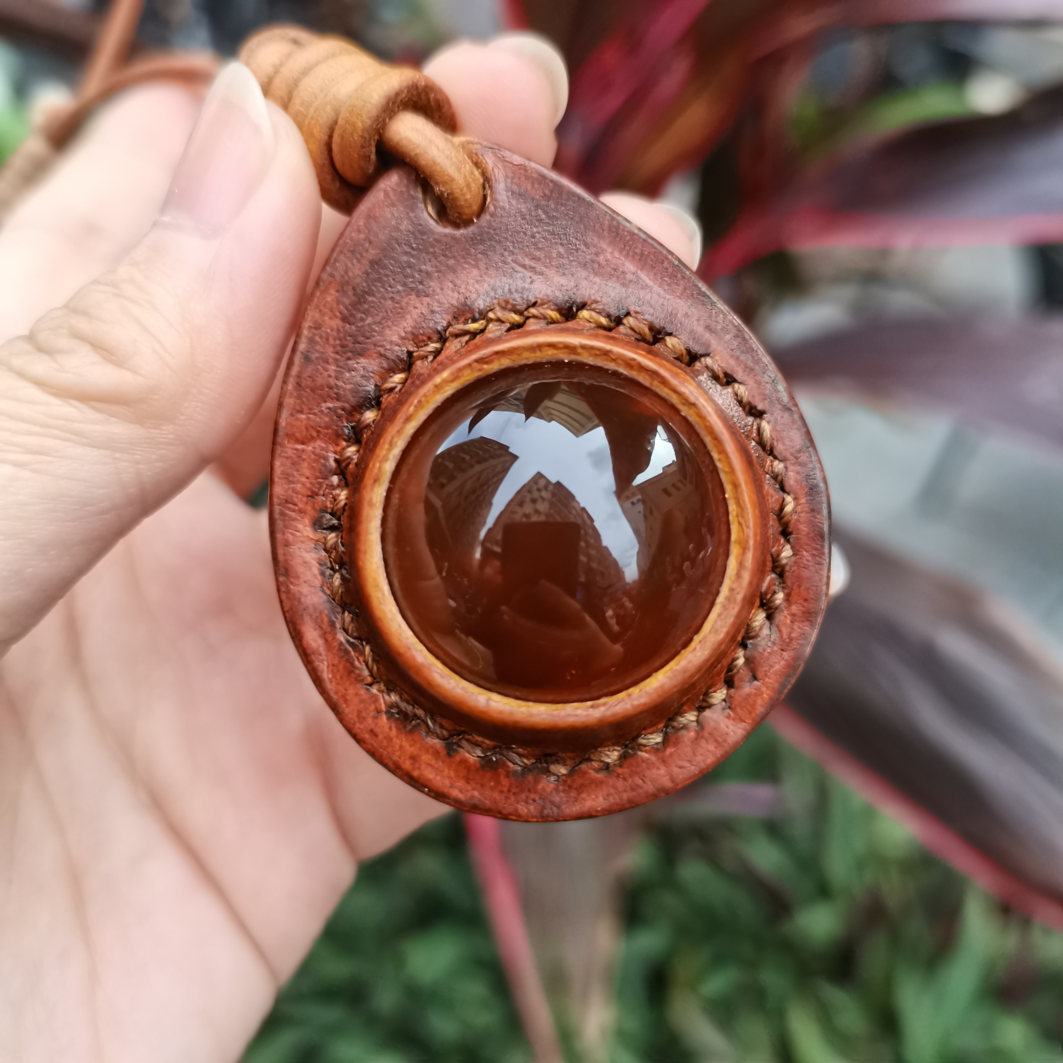 天然原矿琥珀蜜蜡植鞣皮包裹棕红金棕吊坠文玩手串手把件配饰配珠