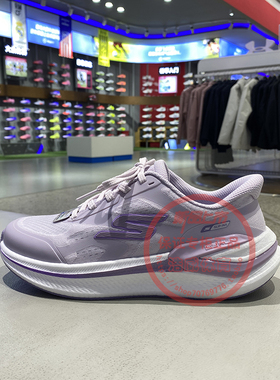 斯凯奇女鞋闪穿跑步鞋2026春季新款轻便透气减震运动休闲鞋129782