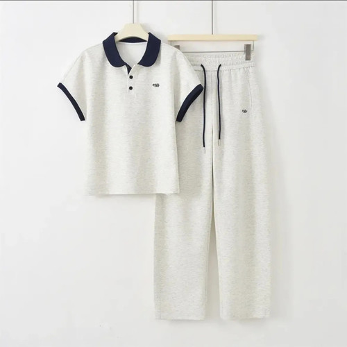 减龄妈妈装宽松显瘦跑步服两件套