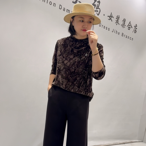 芮娜依莲秋季新款大码丝绒气质衫