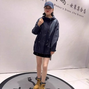 6325针丝缘子汇年货春款连帽风衣外套加大女装胖妹妹减龄显瘦上衣