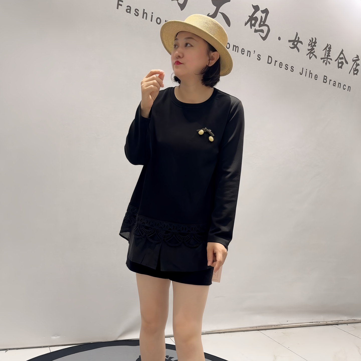 芮娜依莲5401秋季新款欧货一手长衫加大码女装胖妹妹显瘦气质上衣