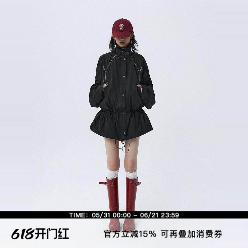 ourhour 反光条撞色 黑色立领抽绳袖收腰宽松风衣 女冬设计感外套