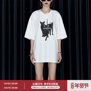 ourhour 黑猫印花 白色图案印花圆领宽松大T恤 女夏季设计感短袖