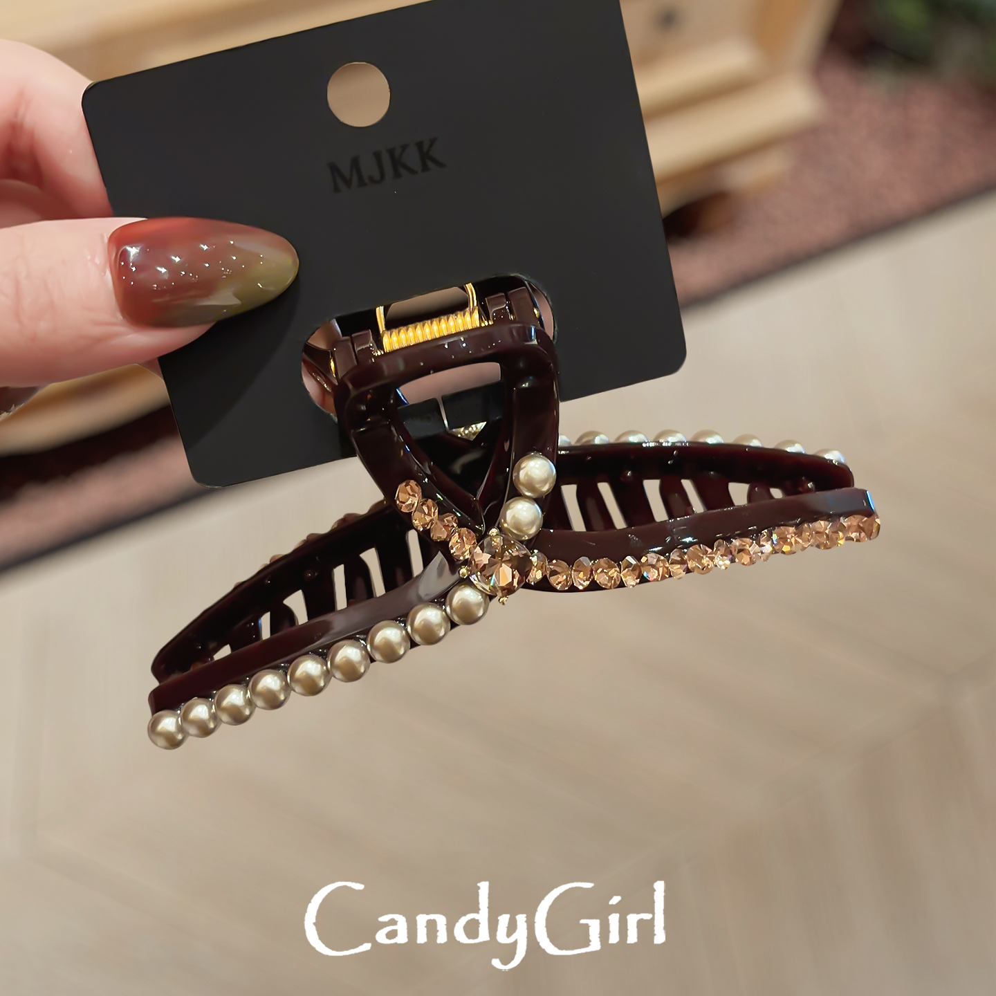 韩国珍珠水钻交叉抓夹女高级感