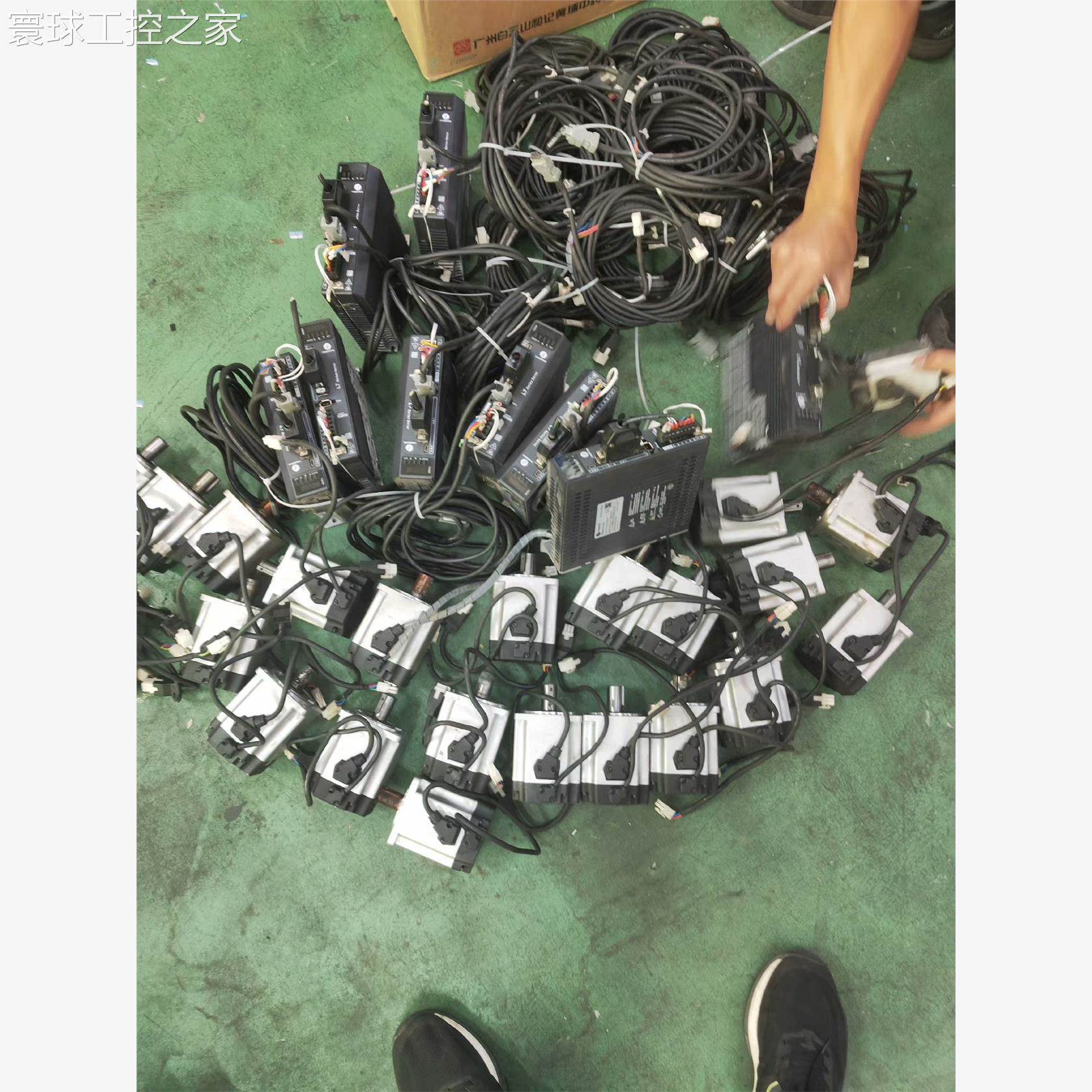 非实价雷塞750W伺服电机脉冲型，，驱动L7-750，电机：ACM