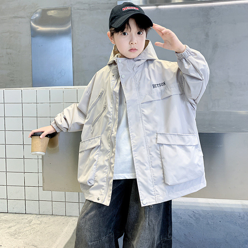 男童春款冲锋衣2026新款洋气儿童春季夹克外套中大童男孩外套宽松