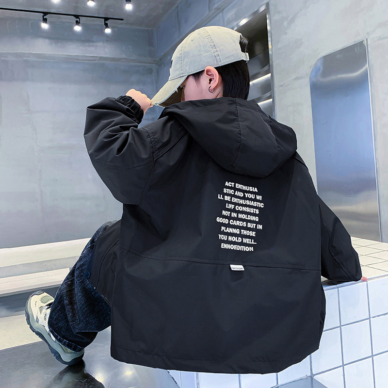 男童春装外套2026新款潮牌儿童春秋休闲上衣夹克中大童春季冲锋衣