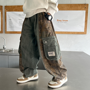 男童迷彩加绒工装裤秋冬2025新款男大童冬季加厚一体绒裤子炸街潮