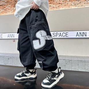 男同潮牌工装裤春秋2024新款洋气儿童炸街休闲裤春装男孩痞帅长裤